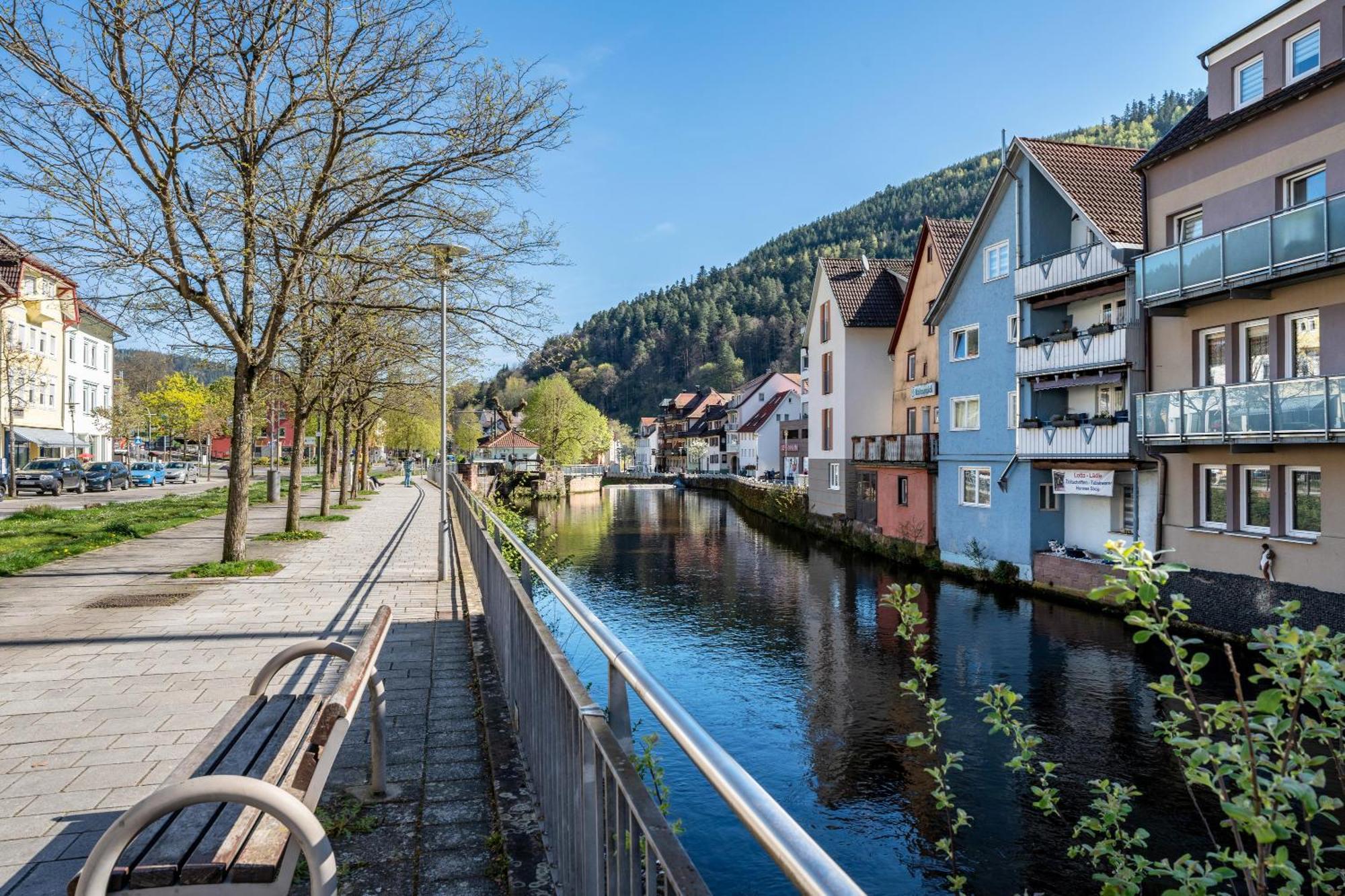 Schwarzwaldnest Appartement Bad Wildbad Buitenkant foto